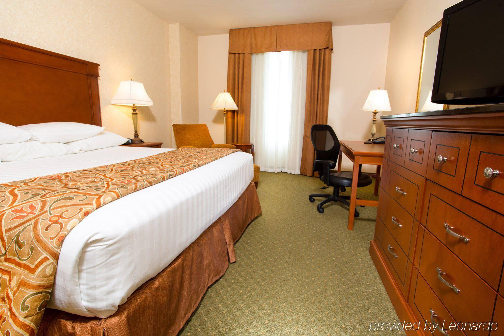 Drury Inn & Suites Independence Kansas City Blue Springs Dış mekan fotoğraf